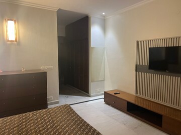 Bedroom in 3 BHK Builder Floor at Saket – for Rent