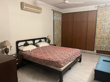 Bedroom in 3 BHK Builder Floor at Saket – for Rent