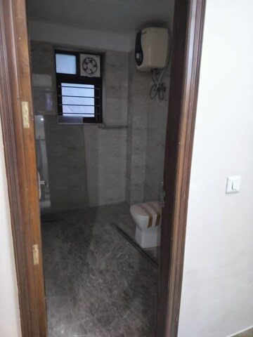 Master Bedroom in 2 BHK Builder Floor at Sector 46 – for Rent