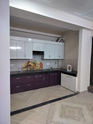 Kitchen in 2 BHK Builder Floor at Sector 46 – for Rent