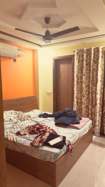 Bedroom in 2 BHK Builder Floor at Sector 30 – for Rent