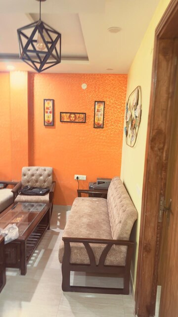 Living Room in 2 BHK Builder Floor at Sector 30 – for Rent