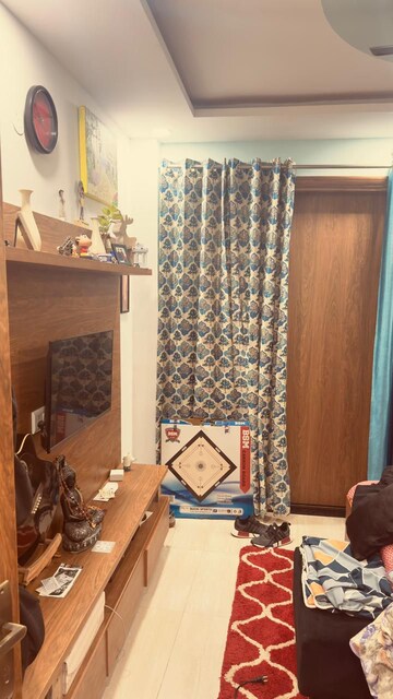 Living Room in 2 BHK Builder Floor at Sector 30 – for Rent