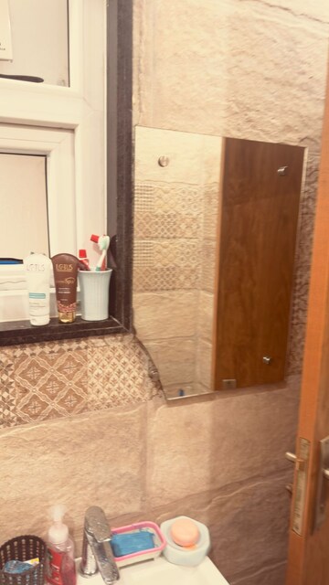Bedroom in 2 BHK Builder Floor at Sector 30 – for Rent