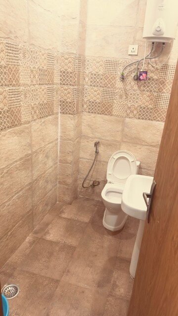 Bathroom in 2 BHK Builder Floor at Sector 30 – for Rent