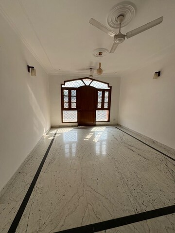 Room in 3 BHK Builder Floor at East Of Kailash – for Rent