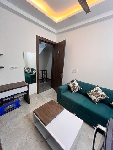 Bedroom in 2 BHK Builder Floor at Sector 30 – for Rent