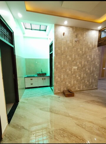 Bedroom in 3 BHK Independent House at Jankipuram Extension – for Sale