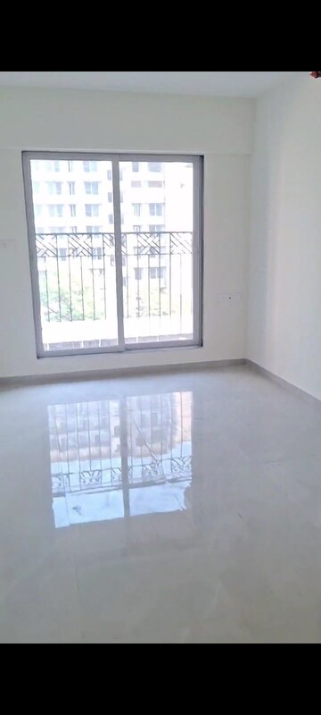 Room in 2 BHK Apartment at Vaibhavlaxmi East Syde, Ghatkopar East – for Rent