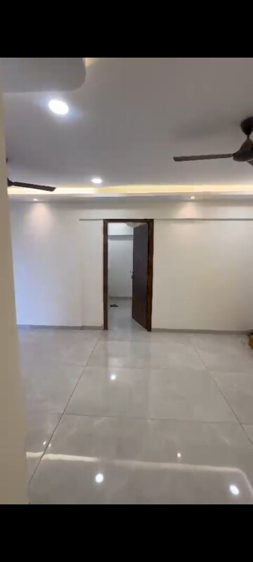 Room in 2 BHK Apartment at Alag Olive, Pant Nagar – for Rent