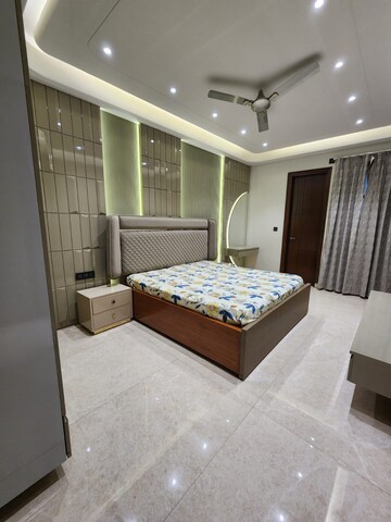 Bedroom in 4 BHK Builder Floor at Niti Khand – for Rent