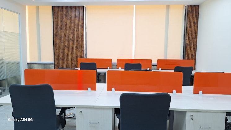 Team Area, beaver-the-corenthum Commercial Office Space 3300 Sq.Ft. In Sector 62 Noida 8216920