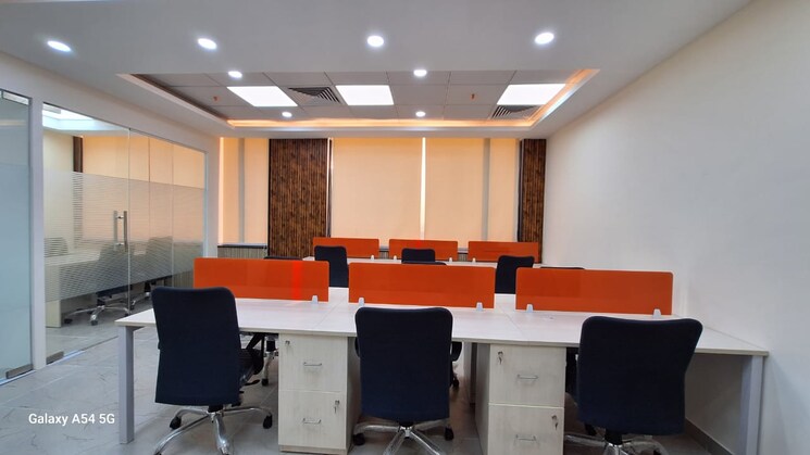 Team Area, beaver-the-corenthum Commercial Office Space 3300 Sq.Ft. In Sector 62 Noida 8216920