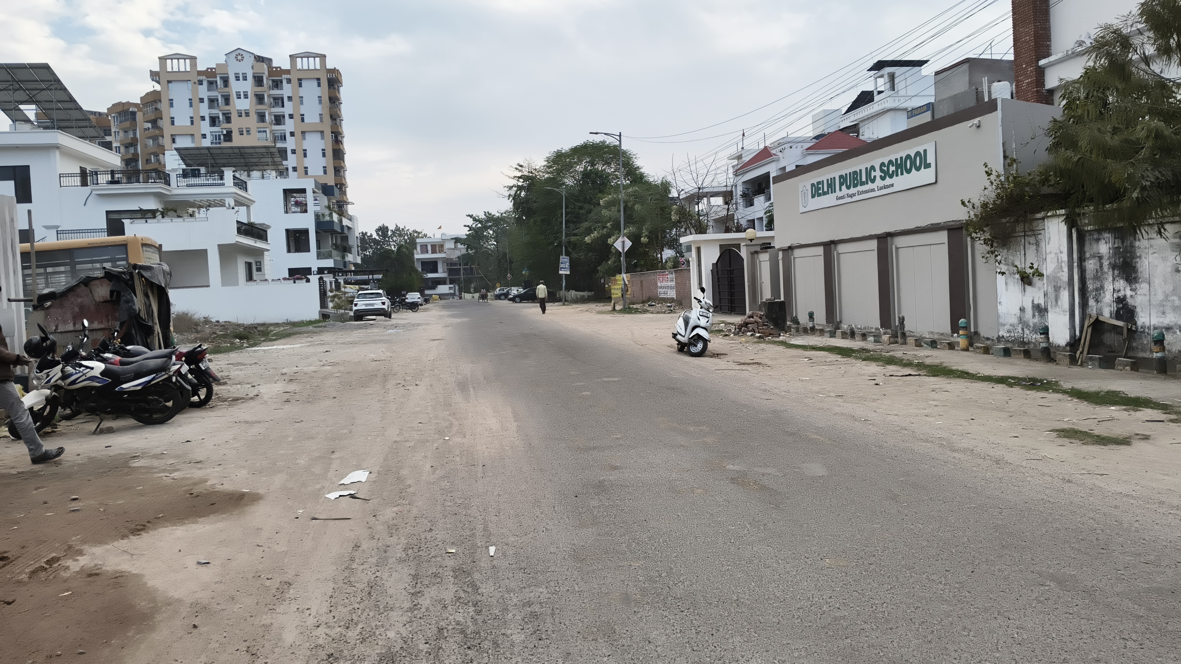 Plot For Sale in Gomti Nagar Extension 