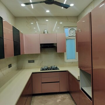 Team Area in 3 BHK Builder Floor at Greater Kailash – for Rent