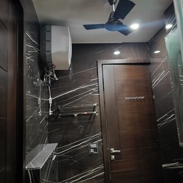 Furnished Amenities in 3 BHK Builder Floor at Greater Kailash – for Rent