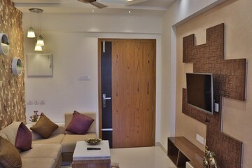 Living Room in 4 BHK Apartment at Chaitanya Tower, Prabhadevi – for Sale
