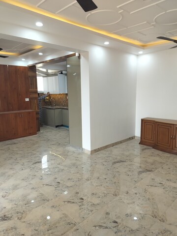 Room in 3 BHK Apartment at Sector 13, Dwarka – for Sale