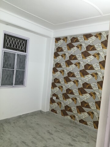 Living Room in 2 BHK Builder Floor at Shalimar Apartments Shalimar Garden, Shalimar Garden – for Sale
