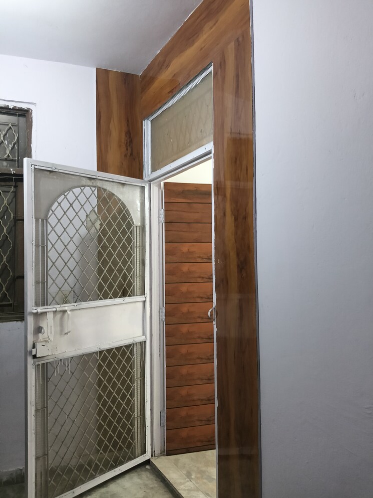 Balcony, shalimar-apartments-shalimar-garden 2 Bedroom 850 Sq.Ft. Builder Floor In Shalimar Garden Ghaziabad 8216996