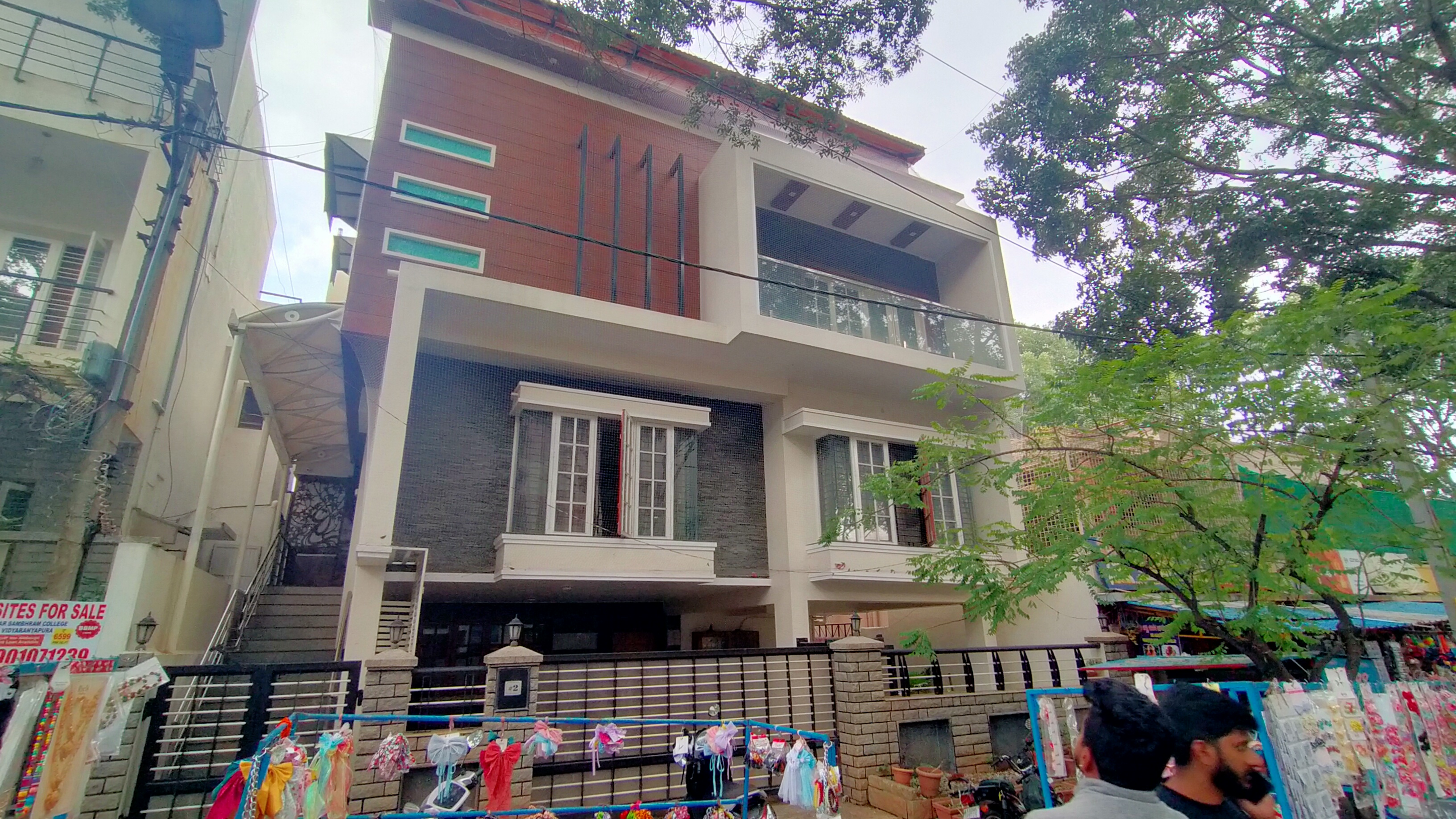 5 BHK + Servant Room Villa For Sale in Gkvk 5bhk Bunglow 