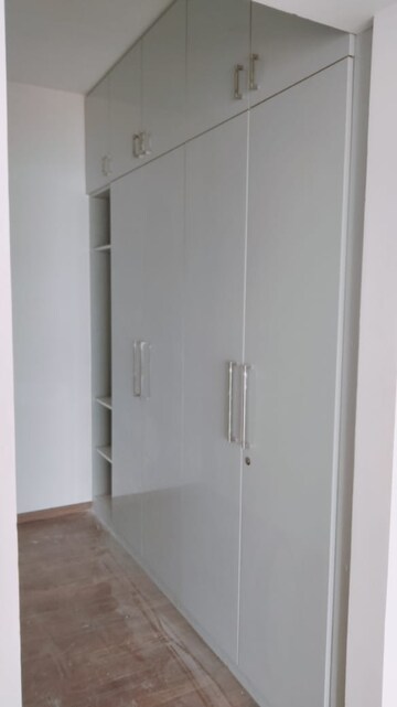 Building Lobby in 3 BHK Apartment at Shapoorji Pallonji Joyville Gurgaon, Sector 102 – for Rent