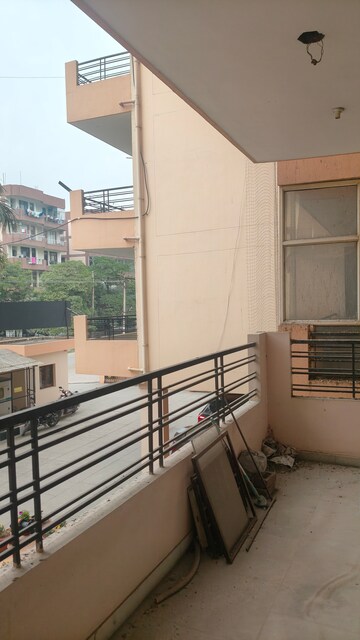 Balcony in 3.5 BHK Apartment at Sector 20 – for Sale