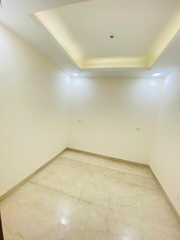 Room in 4 BHK Builder Floor at Palam Vihar Residents Association, Palam Vihar – for Rent