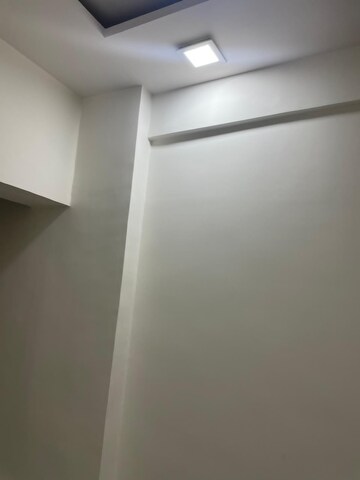 Room in 1 BHK Apartment at Vile Parle West – for Sale