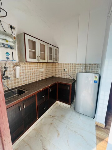 Kitchen in 2 BHK Builder Floor at Sushant Vyapaar Kendra, Sector 43 – for Rent