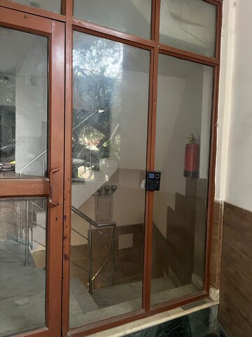 Staircase in 2 BHK Builder Floor at Sushant Vyapaar Kendra, Sector 43 – for Rent
