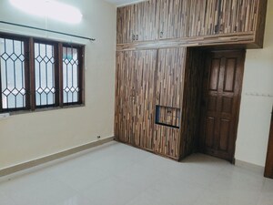 Room in 6 BHK Independent House at Indiranagar – for Sale