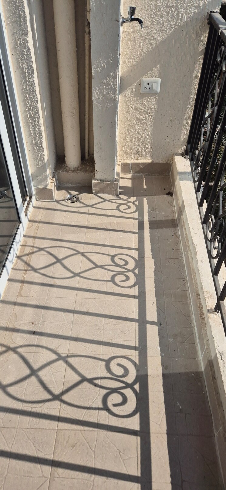 Balcony, signature-global-park 2 Bedroom 822 Sq.Ft. Apartment In Sohna Sector 36 Gurgaon 8217537