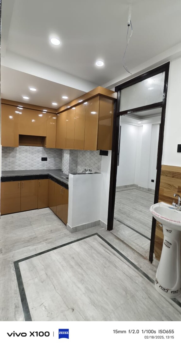 Kitchen, shaheed bhagat singh colony 3 Bedroom 702 Sq.Ft. Apartment In Shaheed Bhagat Singh Colony Delhi 8217483