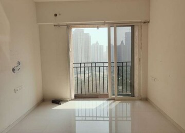 Room in 1 BHK Apartment at Vijay Orovia, Ghodbunder Road – for Rent