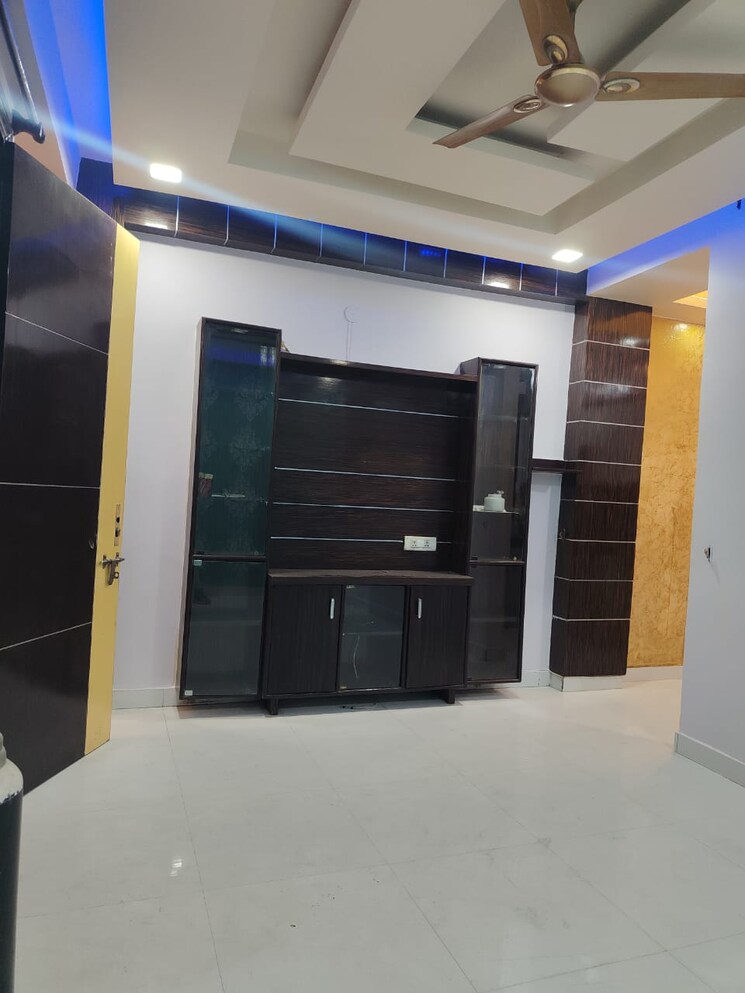 Kitchen, mahavir enclave 3 Bedroom 1050 Sq.Ft. Builder Floor In Mahavir Enclave Delhi 8217539