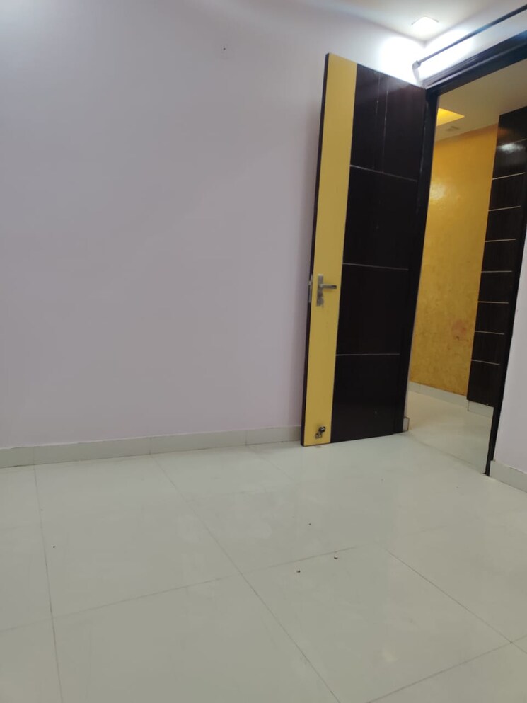 Room, mahavir enclave 3 Bedroom 1050 Sq.Ft. Builder Floor In Mahavir Enclave Delhi 8217539