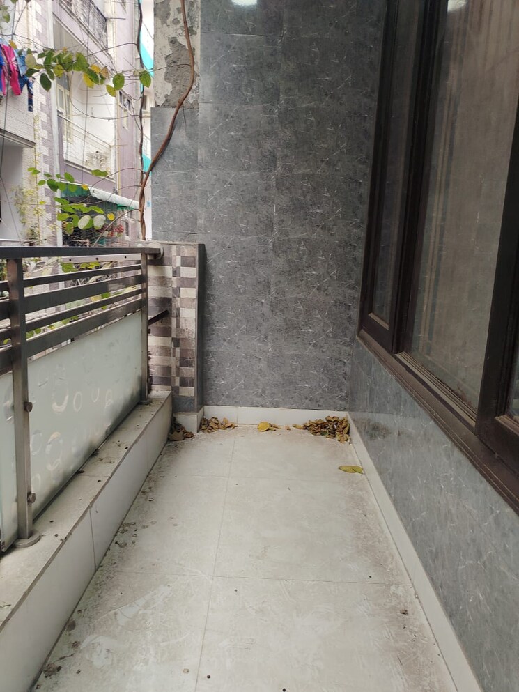 Balcony, mahavir enclave 3 Bedroom 1050 Sq.Ft. Builder Floor In Mahavir Enclave Delhi 8217539