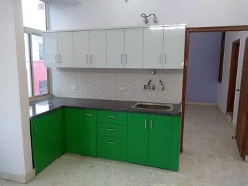Kitchen in 6+ BHK Independent House at Tiwaripur – for Sale