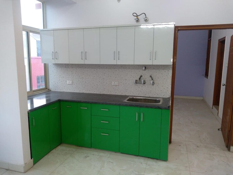 Kitchen, tiwaripur 6+ Bedroom 3000 Sq.Ft. Independent House In Tiwaripur Lucknow 8217583