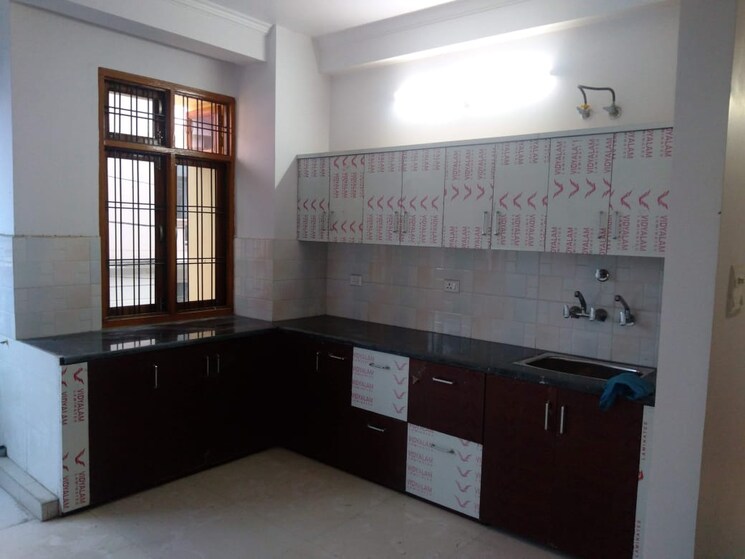 Kitchen, tiwaripur 6+ Bedroom 3000 Sq.Ft. Independent House In Tiwaripur Lucknow 8217583