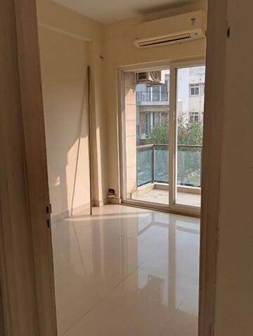 Building Lobby in 3 BHK Builder Floor at BPTP Astaire Gardens, Sector 70a – for Rent