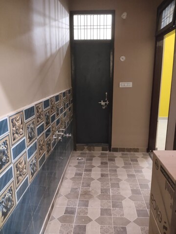 Balcony in 2 BHK Independent House at Jankipuram Extension – for Rent