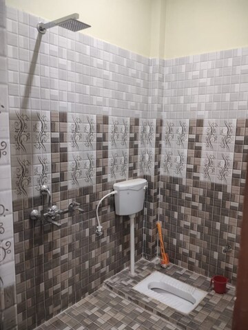 Bathroom in 2 BHK Independent House at Jankipuram Extension – for Rent