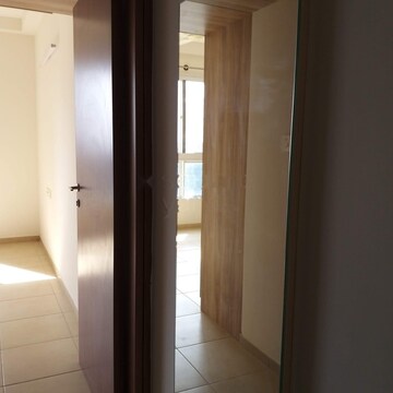 Room in 3 BHK Apartment at Bhartiya Nikoo Homes, Thanisandra Main Road – for Rent
