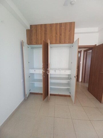 Room in 3 BHK Apartment at Bhartiya Nikoo Homes, Thanisandra Main Road – for Rent