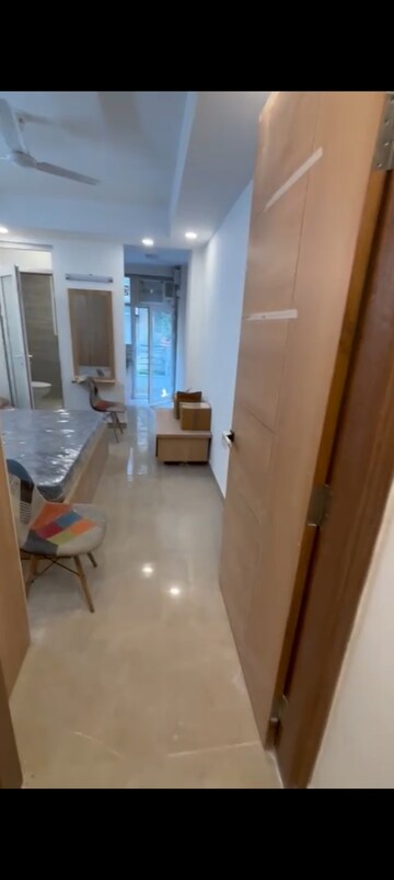 Staircase in 1.5 BHK Builder Floor at DLF City Phase III, Sector 24 – for Rent