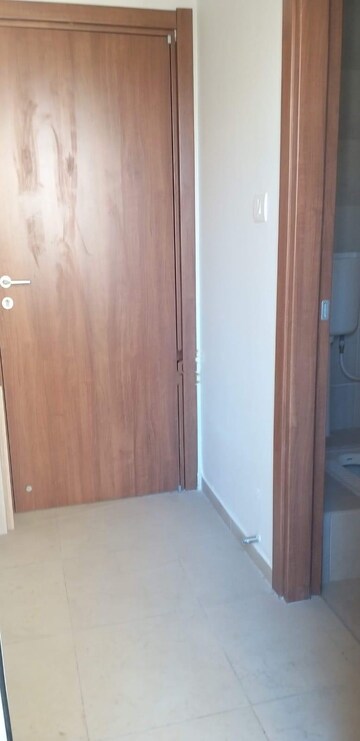Room in 2 BHK Apartment at Bhartiya City Nikoo Homes 6, Kogilu – for Rent