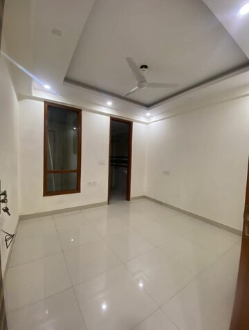 Room in 1 BHK Builder Floor at Mehrauli – for Sale