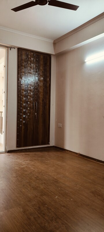 Building Lobby in 2 BHK Apartment at Amrapali Golf Homes, Sector 4, Greater Noida – for Sale